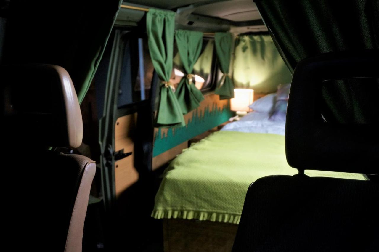 Urban Van Glamping Рига Екстериор снимка