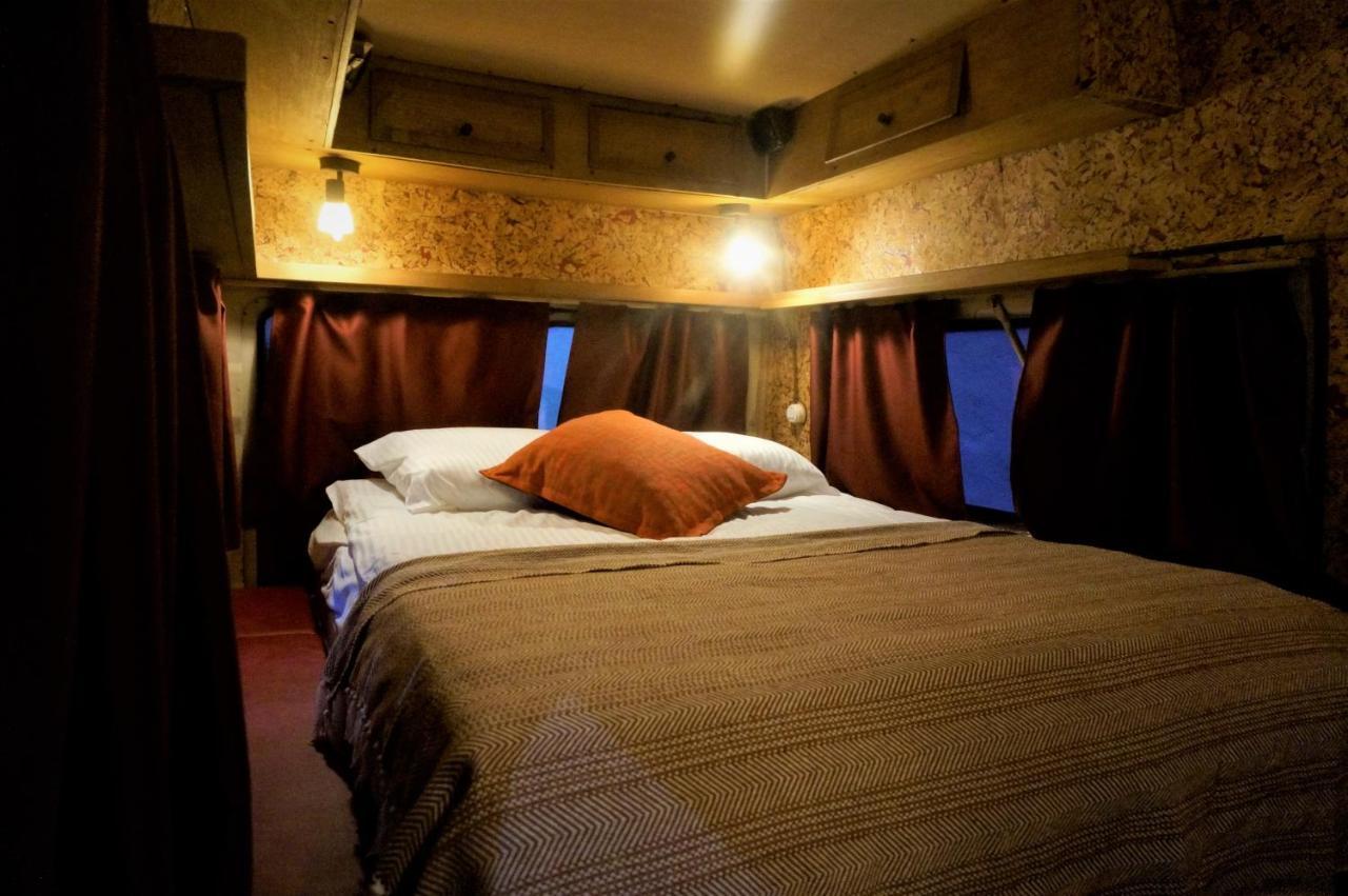 Urban Van Glamping Рига Екстериор снимка