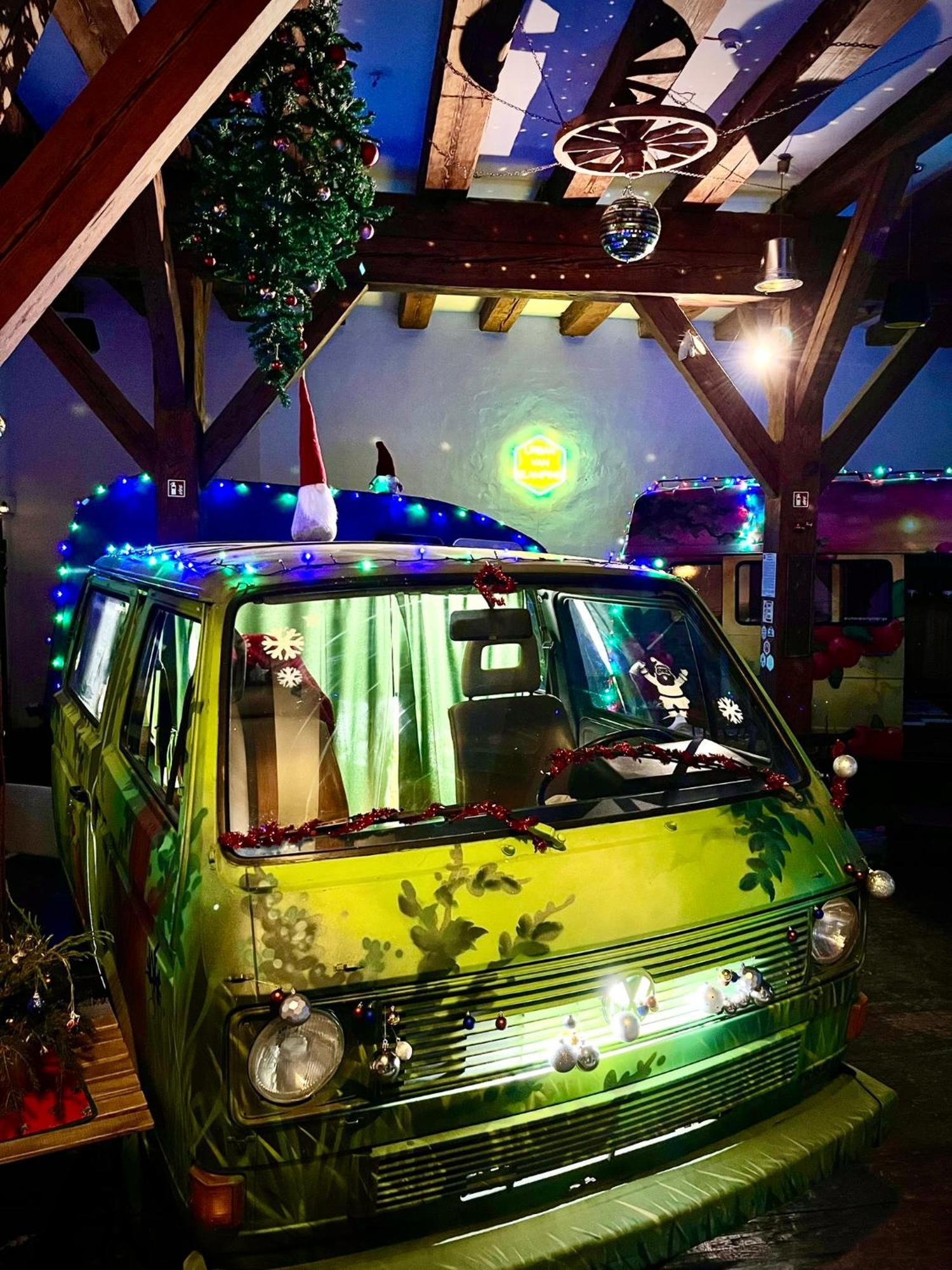 Urban Van Glamping Рига Екстериор снимка