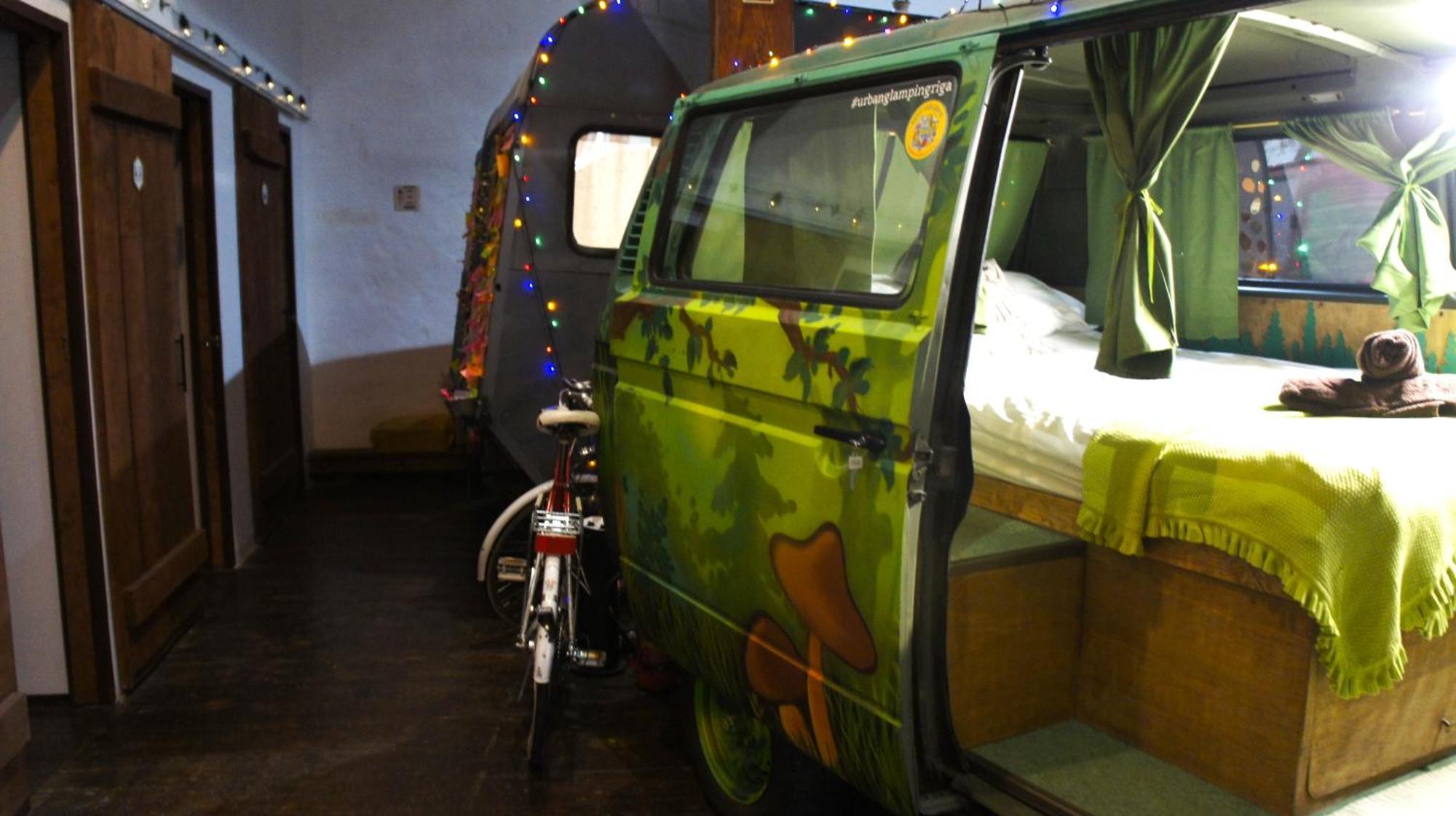 Urban Van Glamping Рига Екстериор снимка